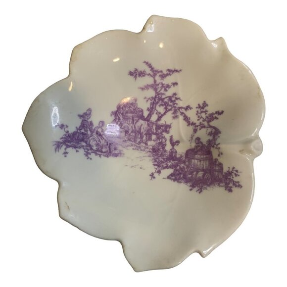 Vtg Limoges France Porcelain Pastoral Scenes Lavendar Leaf Shaped Trinket Dish - Picture 2 of 9